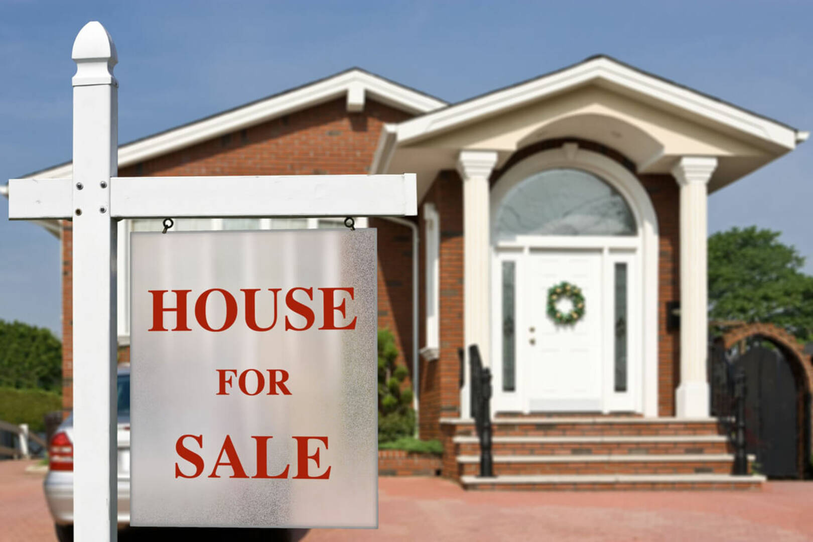 Premier Escrow LLC